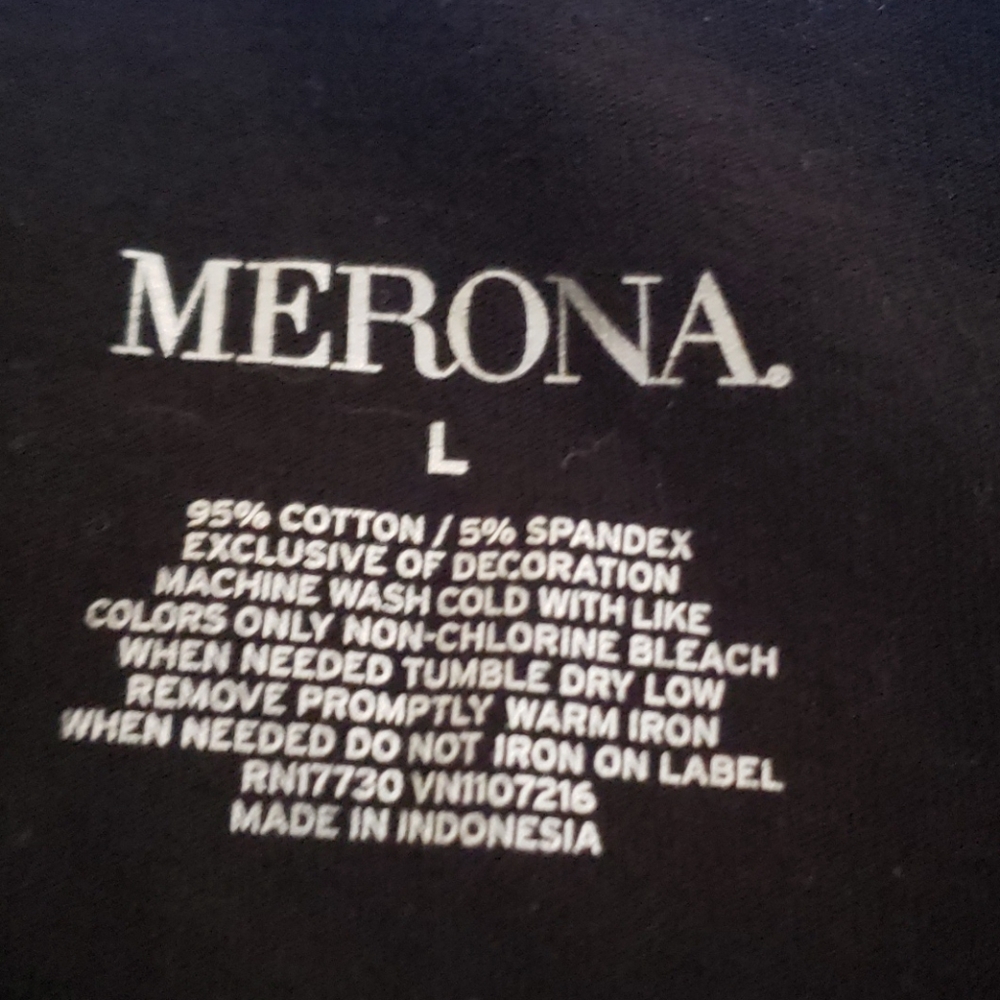 Ladies top - Picture 2 of 2